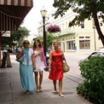 irina-kristina-galina-downtown-0719200909.jpg